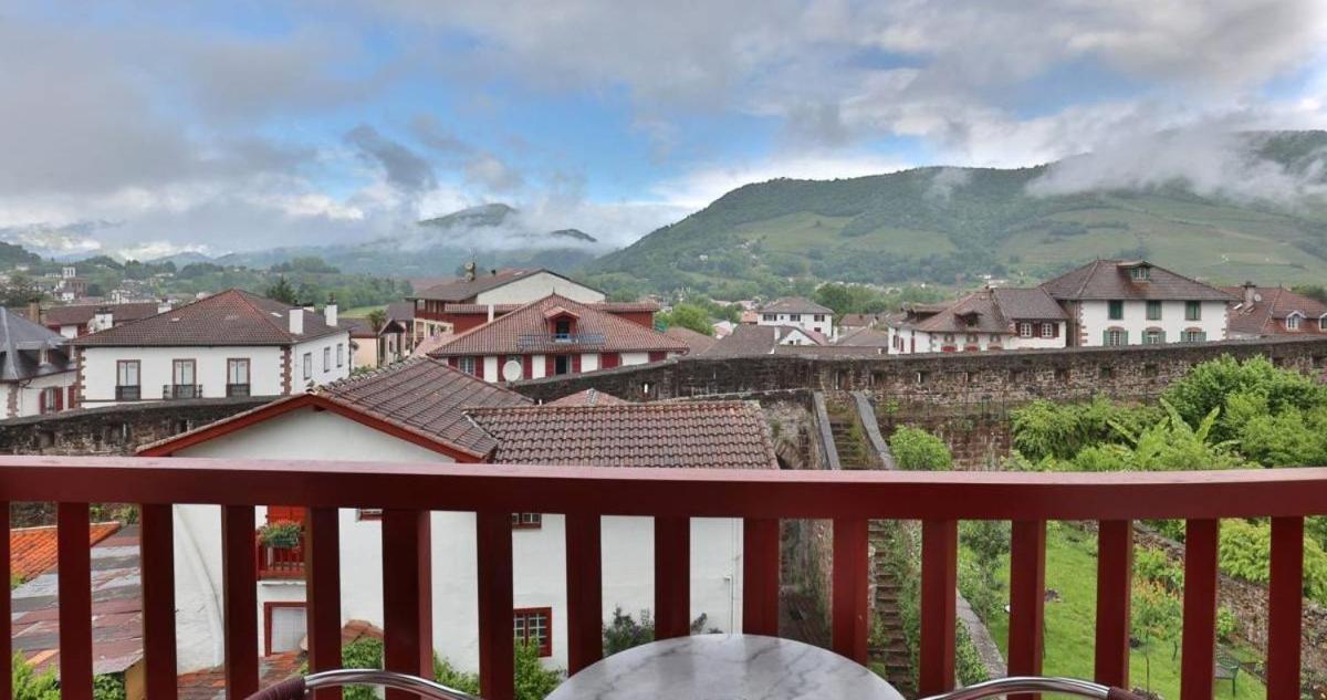 Hostel Ramuntcho Saint-Jean-Pied-de-Port Kültér fotó